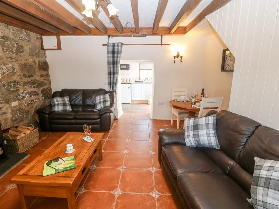 Cottage | Interior