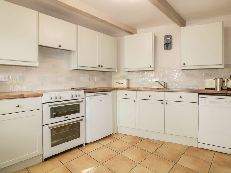 Cottage | Interior