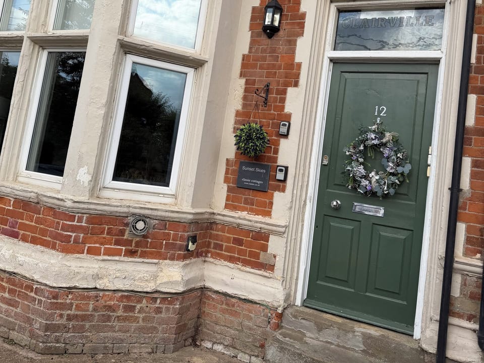 Cottage | Front of property