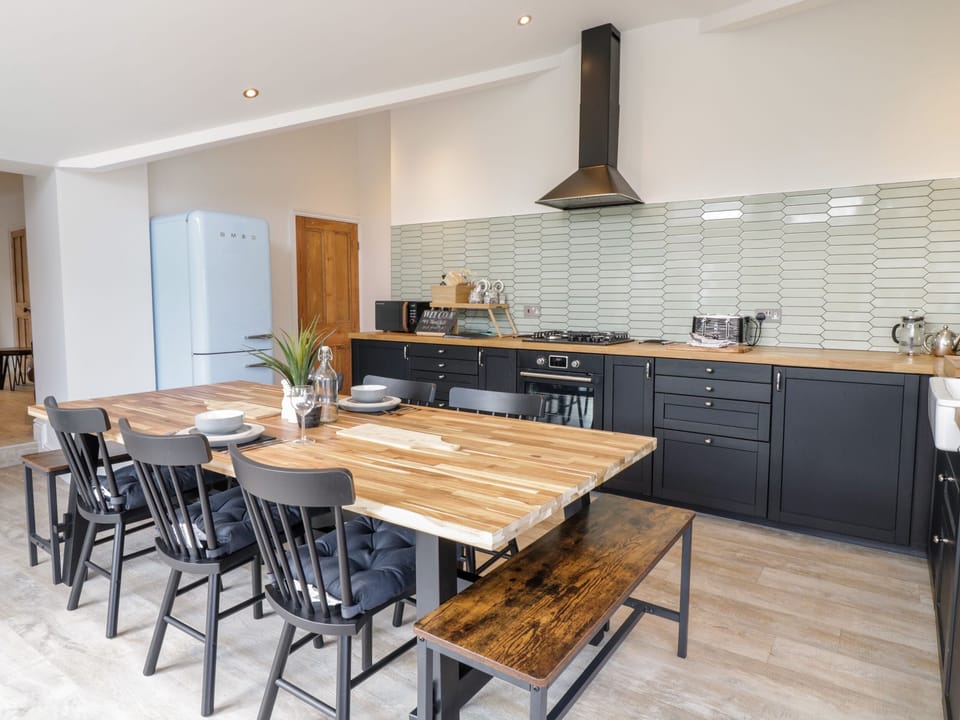 Cottage | Interior