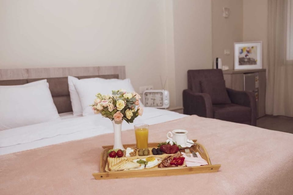 Standard Room | Iron/ironing board, free WiFi