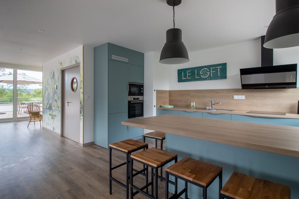 Panoramic Apartment, 3 Bedrooms | Private kitchen