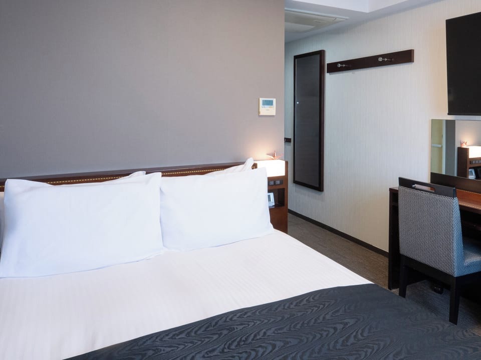 Double Room, Non Smoking | Down comforters, desk, laptop workspace, blackout drapes