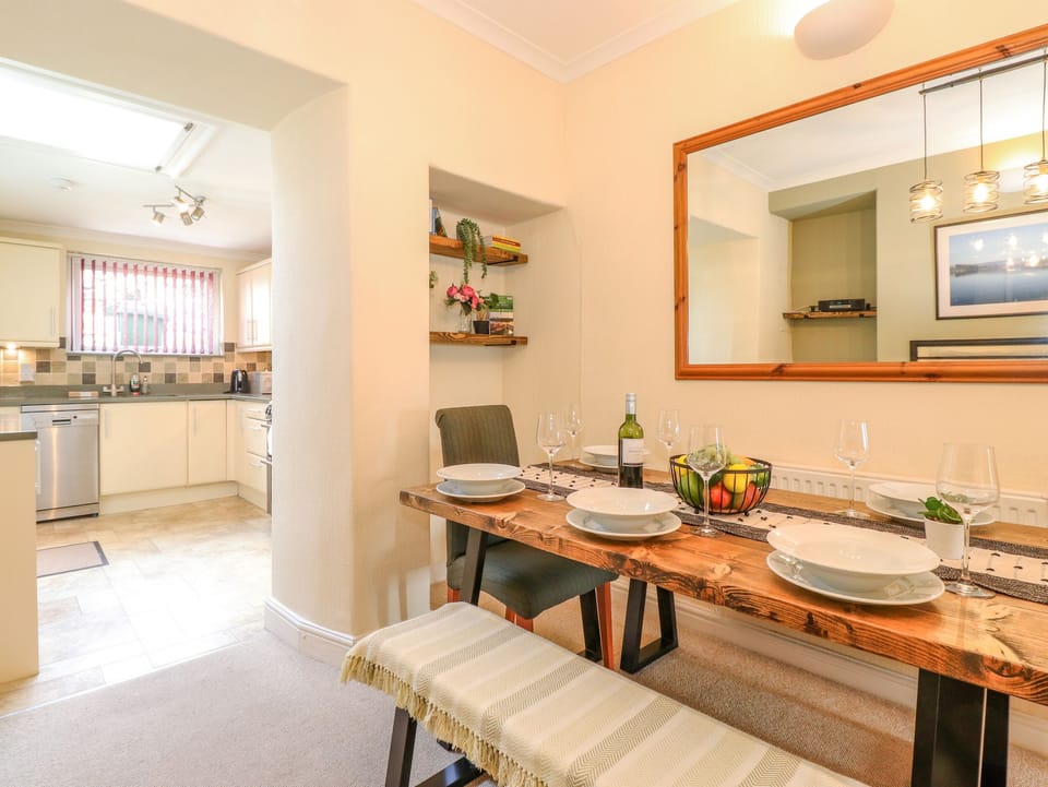 Cottage | Interior