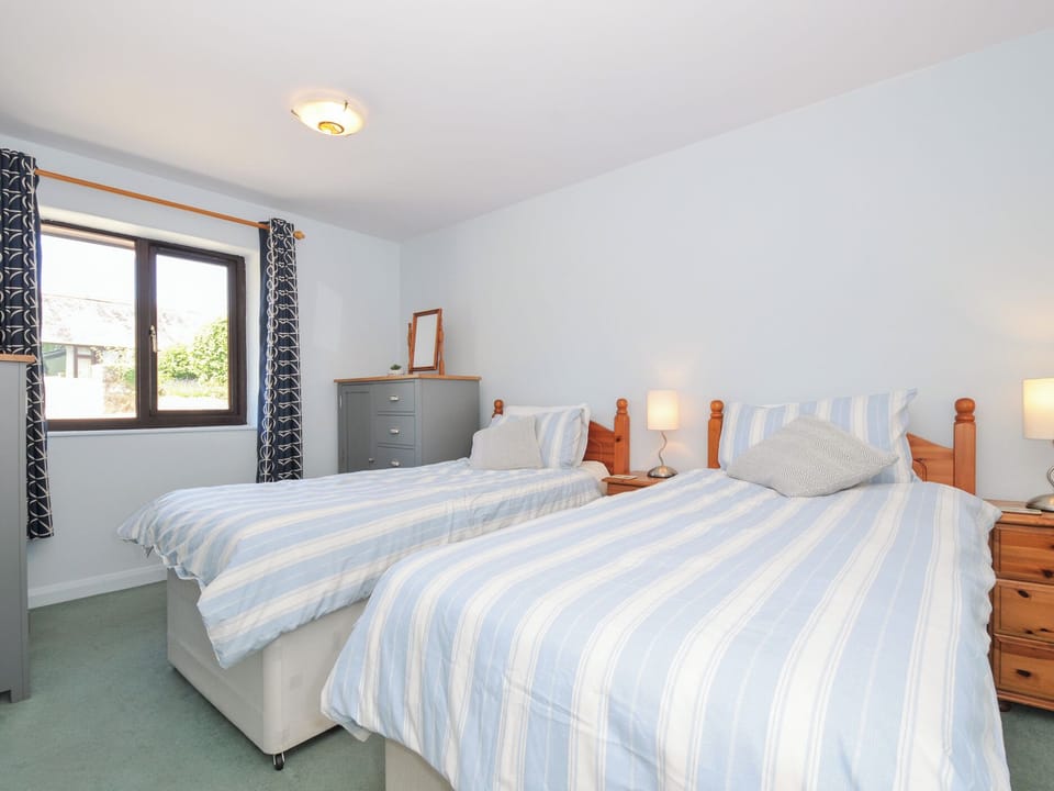 Cottage | 2 bedrooms, individually decorated, individually furnished, free WiFi