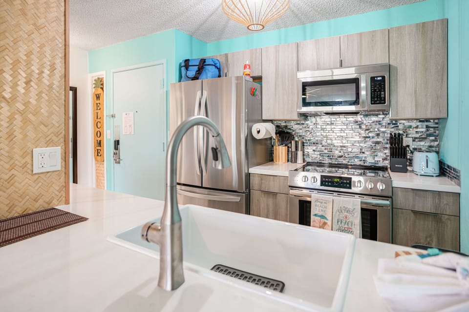 Amazing Brand New Kitchen!