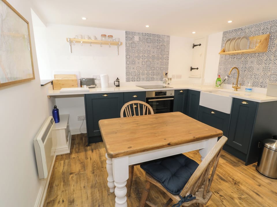 Cottage | Interior