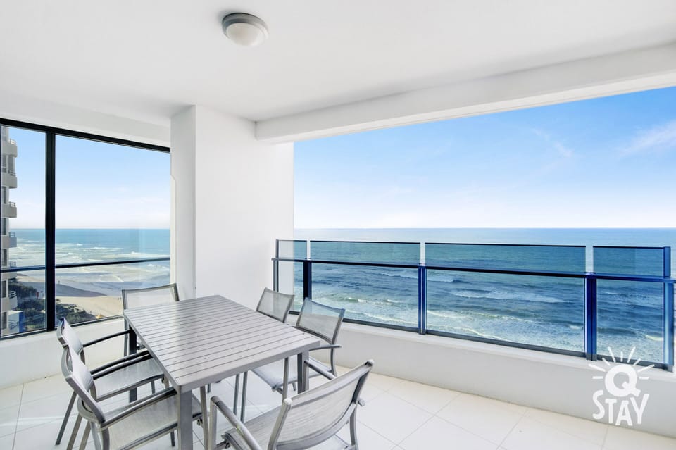 Enjoy your morning coffee in our spacious veranda ☀️