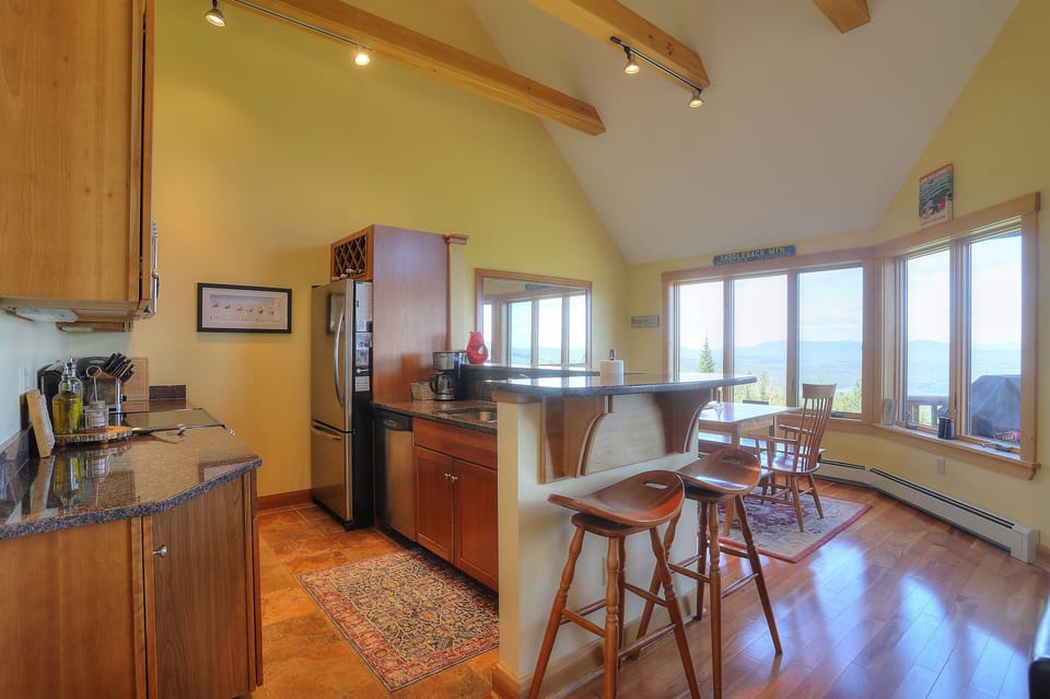 Extra bar seating at the kitchen island
