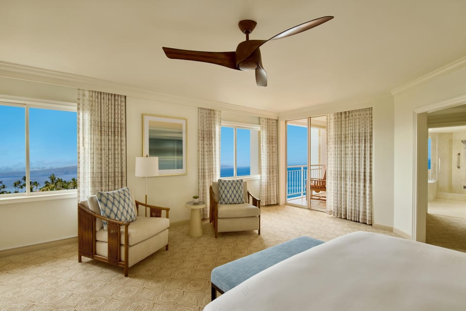 Suite, 1 Bedroom, Ocean View (Molokini) | Premium bedding, in-room safe, desk, iron/ironing board