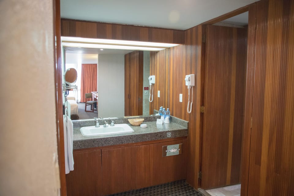 Superior Suite, 2 Queen Beds, City View, Tower | Bathroom | Free toiletries, hair dryer, towels, soap