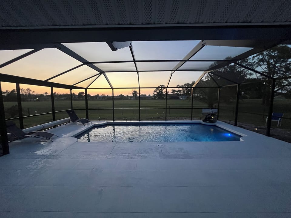 Pool light