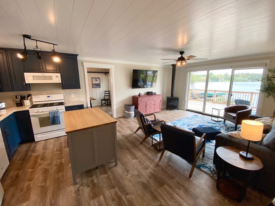 Great room with gas fireplace