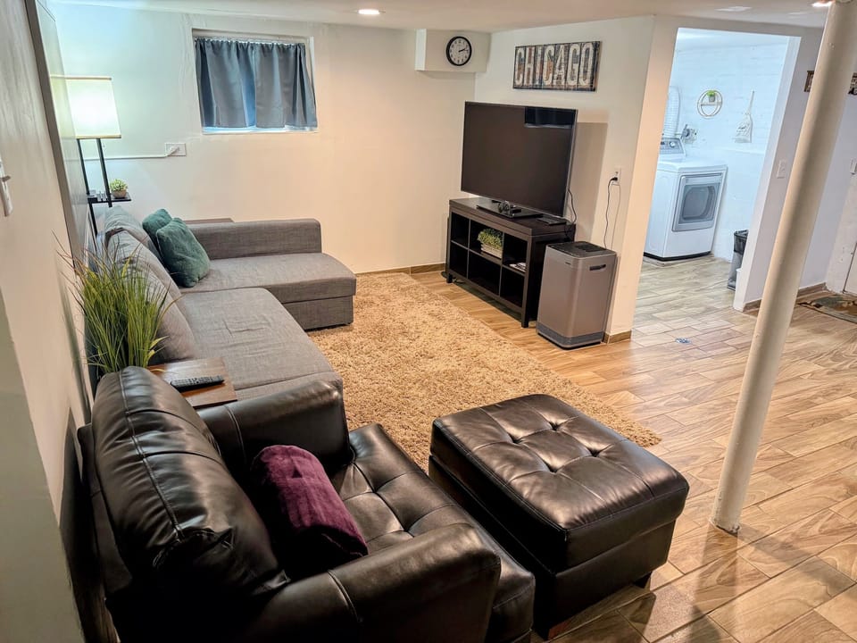 Sofa bed and TV with Netflix & more