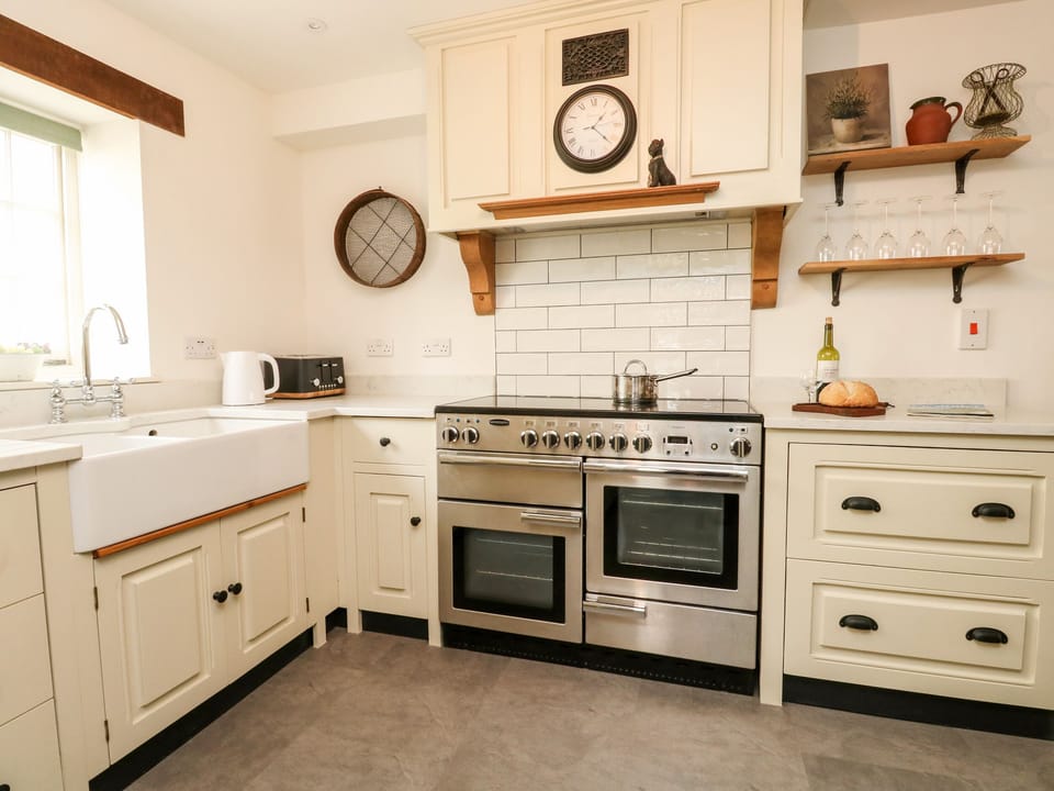 Cottage | Interior