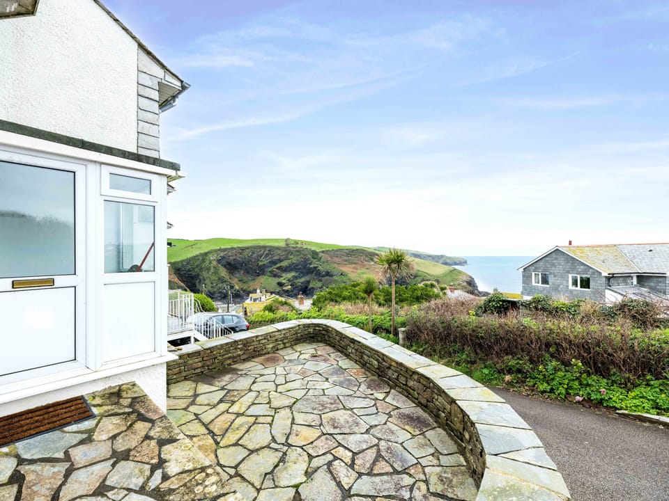 Cottage | Property grounds