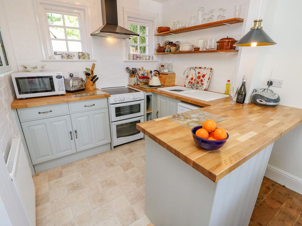 Cottage | Interior