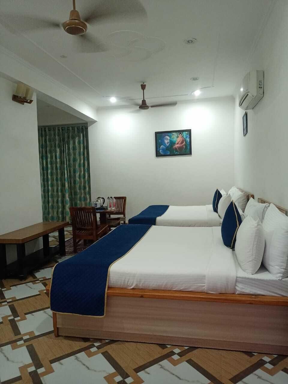 Premium bedding, desk, laptop workspace, free WiFi