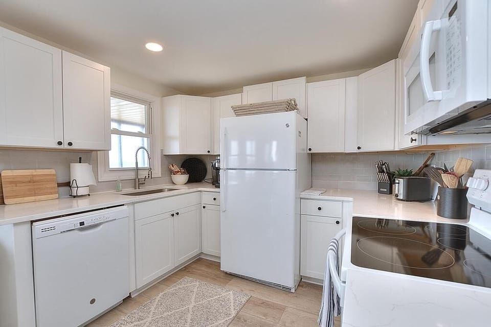 Kitchen 
GW 6.2022