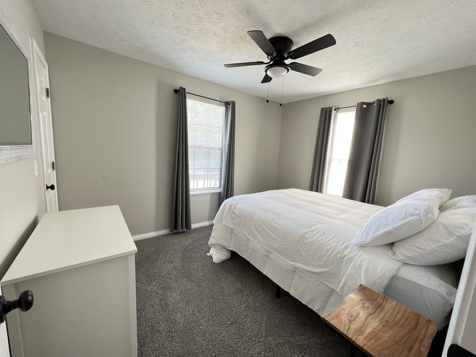 Queen Bedroom #2