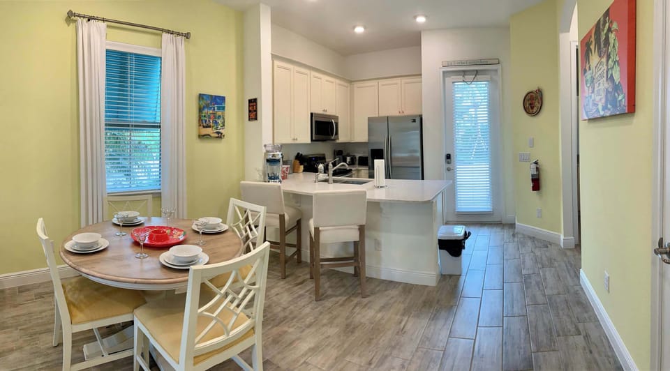 House, Multiple Beds, Patio, Garden View (Krows Nest) | Dining