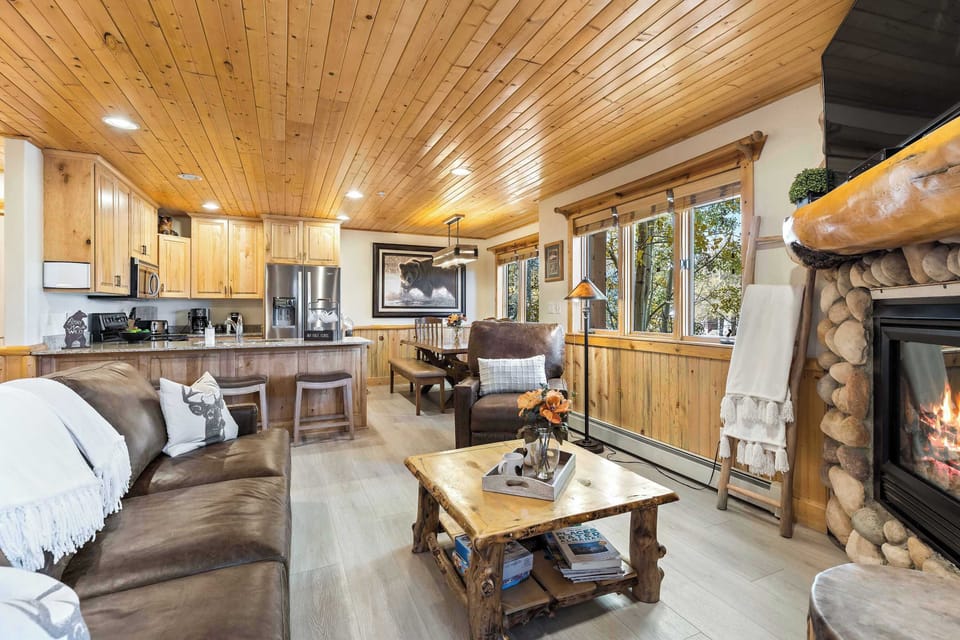 Townhome, Multiple Beds, Kitchen, Mountain View (Lazy Bear Log Cabin) | Living area | 42-inch flat-screen TV with digital channels