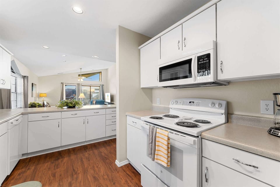 Condo, Multiple Beds, Balcony, Golf View (Guest House at The Greens ) | Private kitchen | Coffee/tea maker