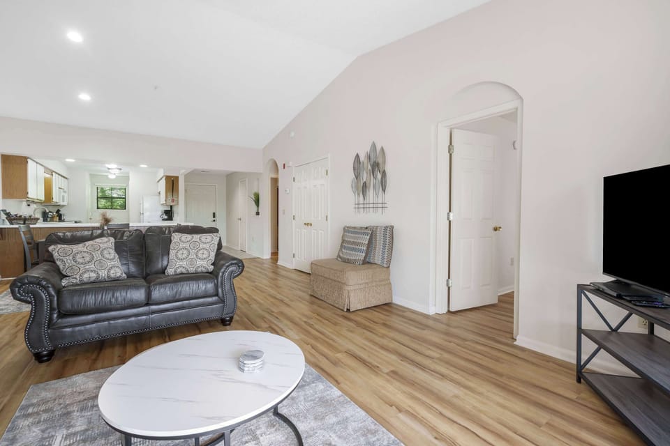 Condo, Multiple Beds, Balcony, Garden View (Skyline View at the Foothills) | Living area | 42-inch flat-screen TV with digital channels