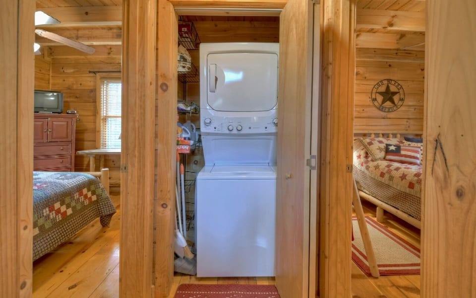 In-unit Laundry 