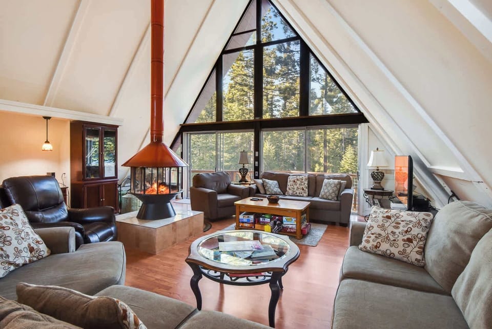 House, Multiple Beds, Balcony, Mountain View (Woodside Hideout) | Living area | 42-inch flat-screen TV with digital channels, fireplace