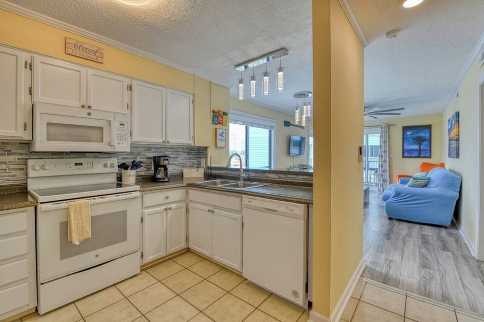 Sea Oaks 111