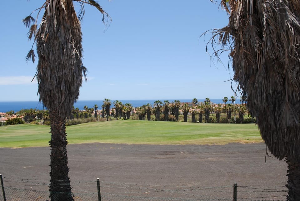 Golf and seaviews