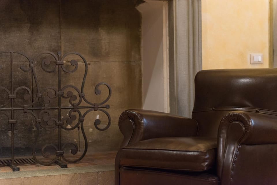 Deluxe Duplex, City View | 1 bedroom, Egyptian cotton sheets, premium bedding, pillowtop beds
