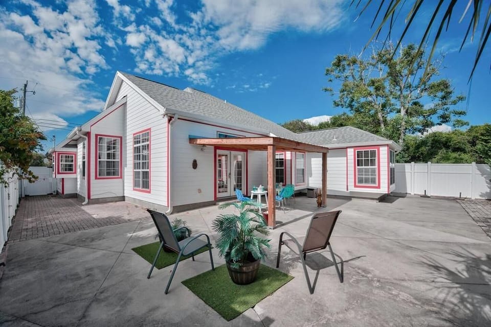 The Oh la la Beach Getaway (Back Side View)