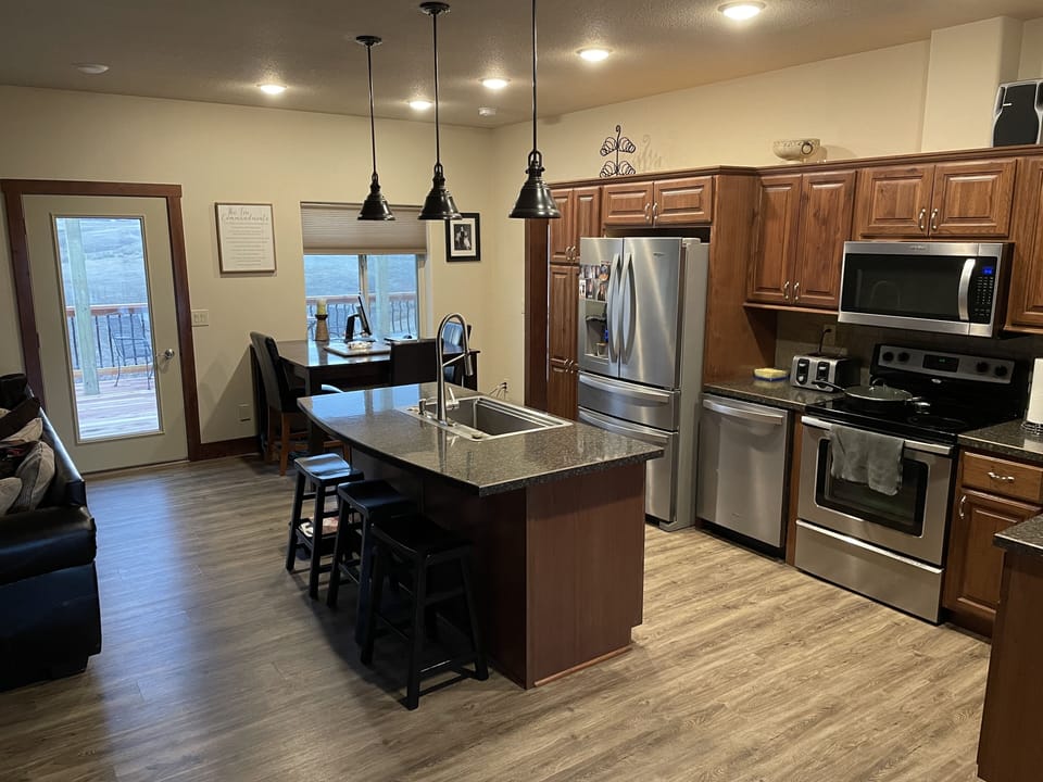 Kitchen/Dining Room
