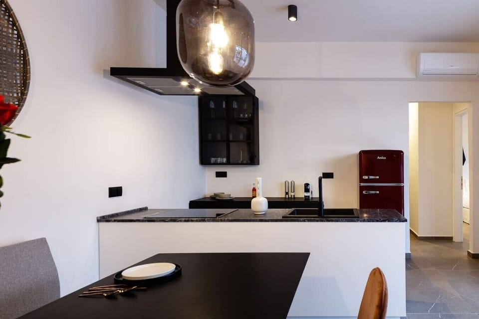 A clean and modern kitchen that makes cooking effortless.