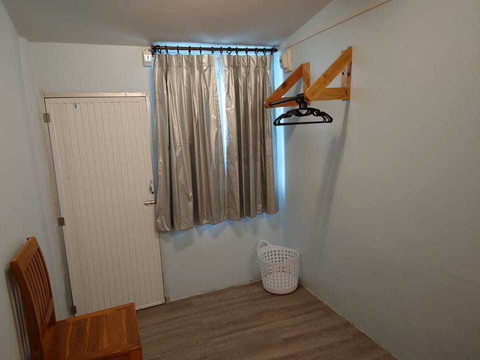 Standard Twin Room | WiFi (free), bed sheets