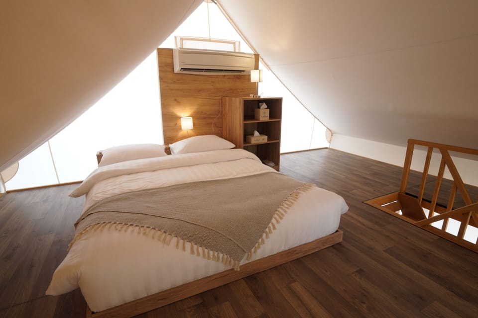 Duplex Queen | Free WiFi