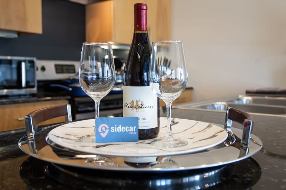 Who doesn't like wine?
