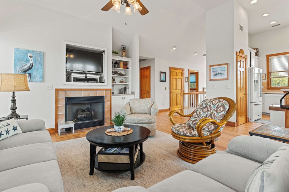 Living Area - Top Level