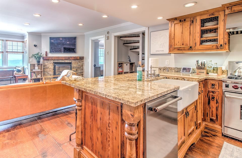 Gourmet Kitchen