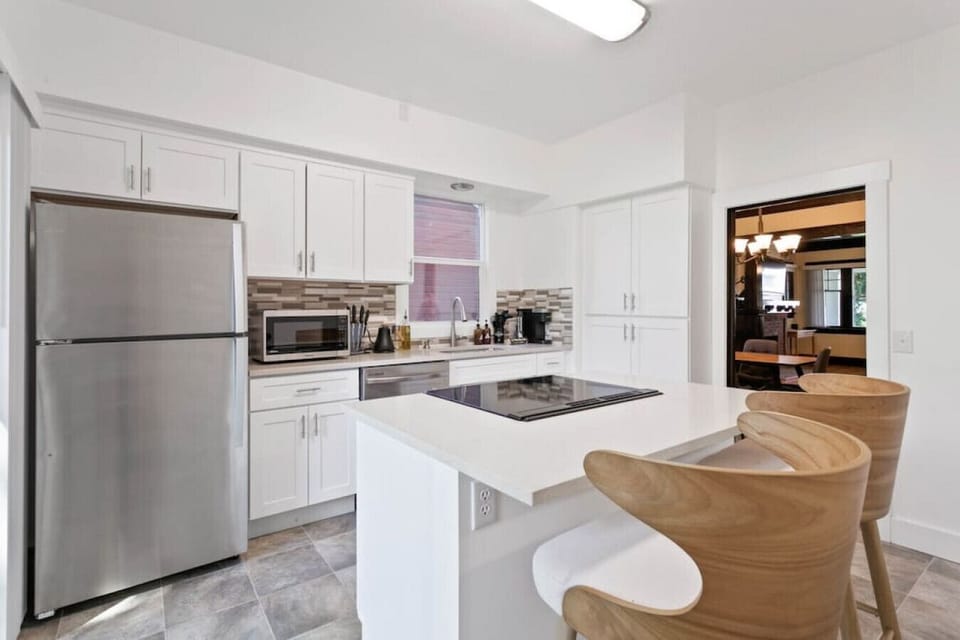 Thoughtful touches throughout our units makes you feel right at home the second you walk in.