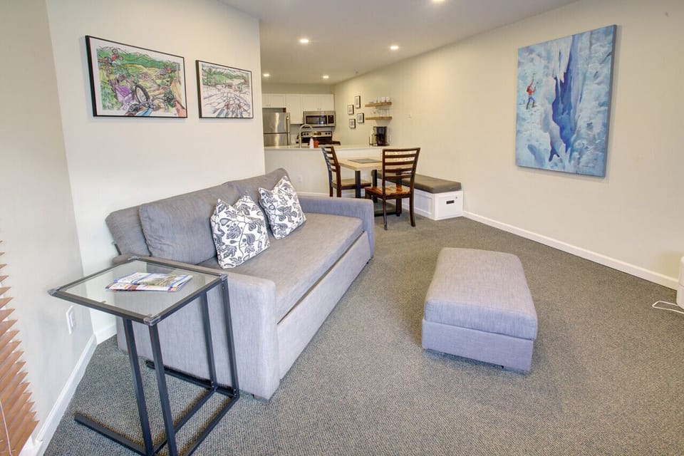 It was enough space for our group of 2 adults and 2 teens. The space was clean and functional and close to grocery, restaurants, and other shopping. Everything was as described and we would book again the next time we`re up at Whistler. -Karl