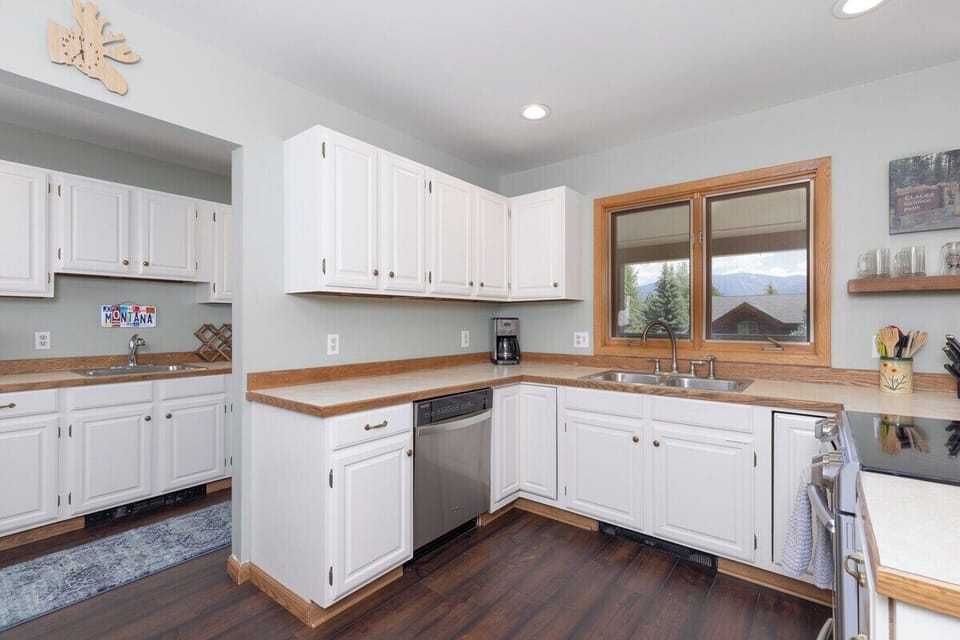 Fully equipped kitchen