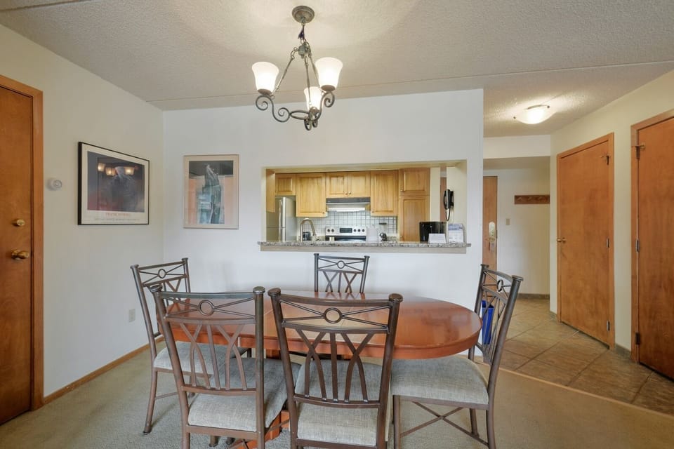 Chair, Furniture, Flooring, Hardwood, Room