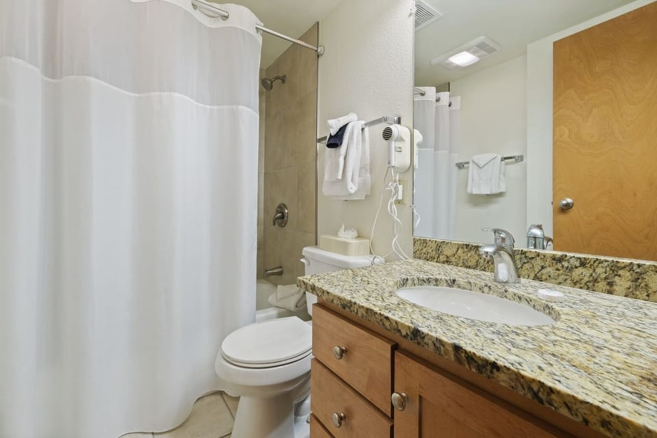Sink, Bathroom, Indoors, Room, Toilet