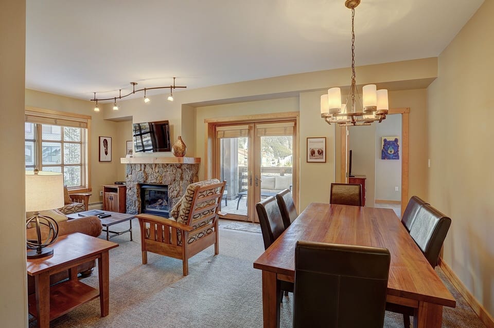 Flooring, Living Room, Room, Indoors, Chair