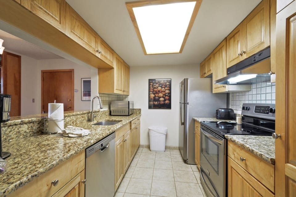 Room, Indoors, Flooring, Kitchen, Floor