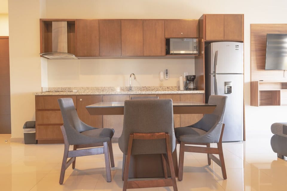 Comedor junto a la cocina