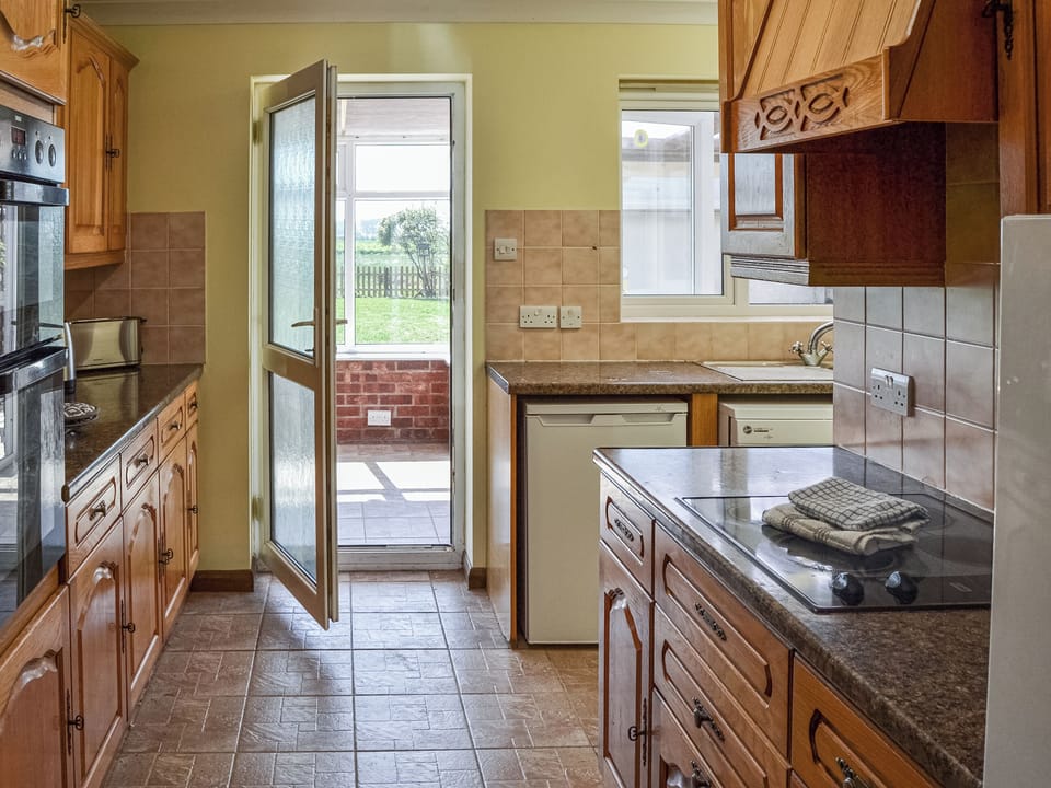 Kitchen | The Shanty, Walcott
